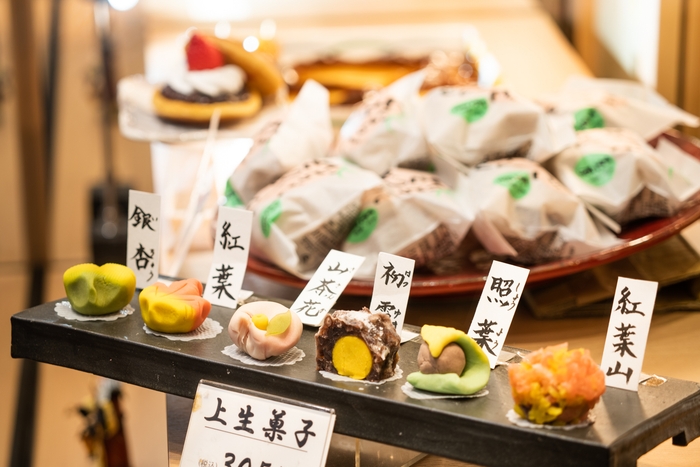 店頭の和菓子