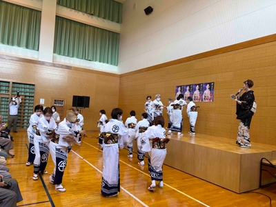 8afEc62Ee13hILSketEl.jpeg?w=940&h=940