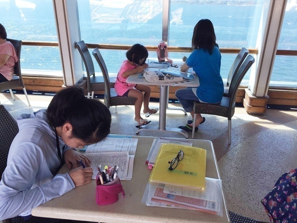 夏休みの宿題(イメージ)