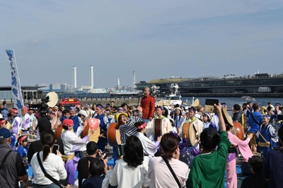 8c1ZmY0GyrGuSpmKEpFV.jpg?w=940&h=940