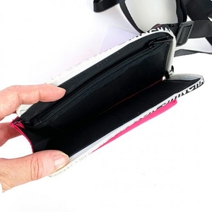 8eH7kWybrgHuBAJxQGDC.jpg?w=940&h=940