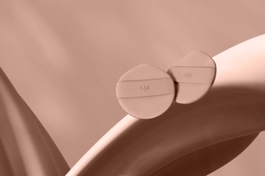 【“ 韓国発 ” の密着力 × キメ細かさ】ムラを防ぎ、毛穴レスな肌印象へ。 『NULL ルビヴェールパフ』が7月11日よりオンラインでも発売開始