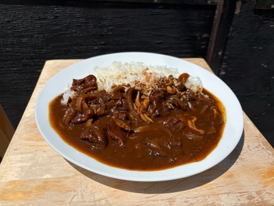 馬とろすじカレー