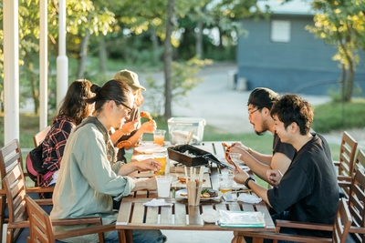 8qYO1UAA220rTfV33NsC.jpg?w=940&h=940