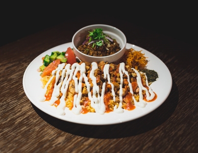 チキンオーバーライスとキーマカレーのToday’s special 