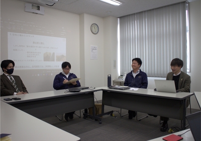 8v2bqi4ToQUs0DNTGolV.jpg?w=940&h=940