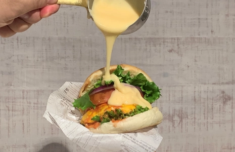 11月13日(金)～15日(日） チーズEXPO2020内にて『最強チーズバーガー決定選』を実施！