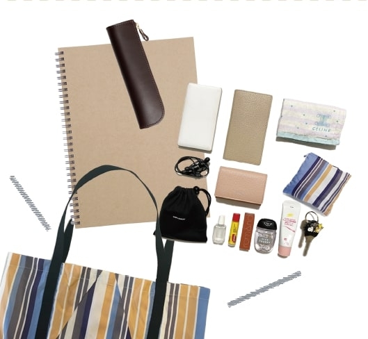 B4サイズもラクラク入る!