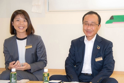 94y38GfOwD5UIjYvinul.jpg?w=940&h=940