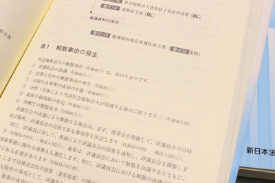 95cVYUobvh3veLYfAdLL.jpg?w=940&h=940