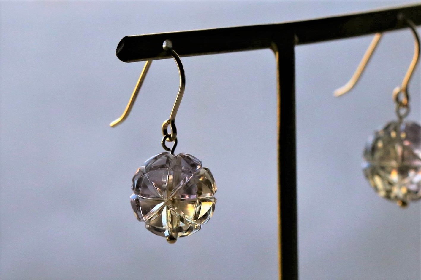 出雲きりこ アメトリンピアス