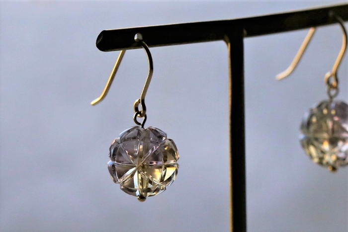 出雲きりこ アメトリンピアス