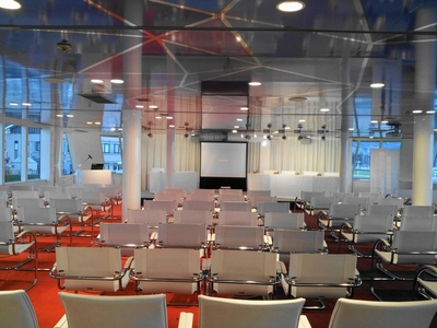 99Lxn2UR1ffsCnSYIwRg.jpg?w=940&h=940