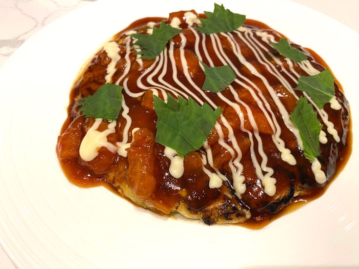 お好み焼き フレッシュトマトと大葉のソース 850円