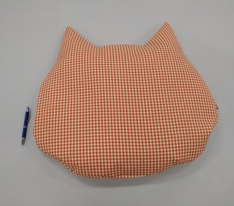 大柄の猫もゆったりくつろげる