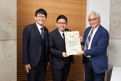 9LPqt7UogPntxoel9ovI.jpg?w=940&h=940