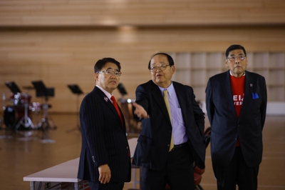 大村知事も来場