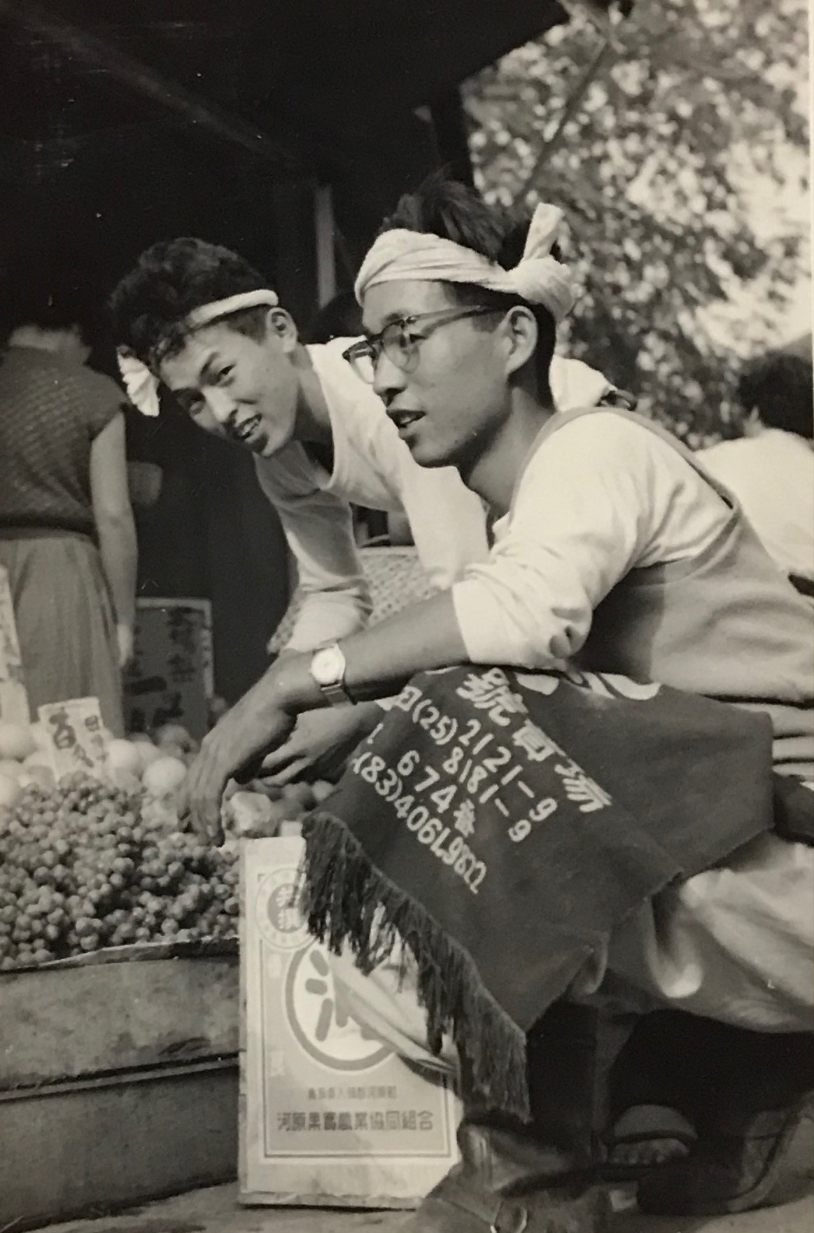 創業者である根津春行(写真右)