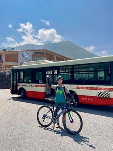 9UUcCuJfLZBHQGDTZcOn.jpg?w=940&h=940