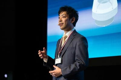 9UxUCkdG70pW8fFP5knY.jpg?w=940&h=940