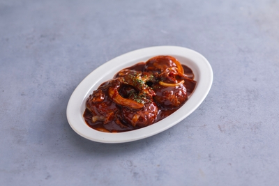 ４種キノコとデミグラスソースのハンバーグ煮込み