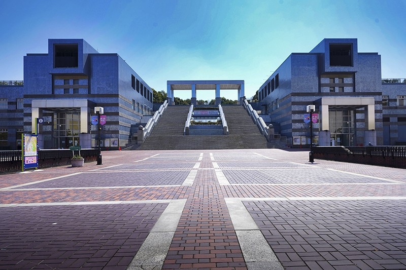 多摩ニュータウン・多摩センターのシンボル的な施設「パルテノン多摩」(画像提供:多摩市)