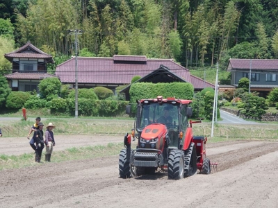 9Y13MgibhZf5dmCV9KKC.jpg?w=940&h=940