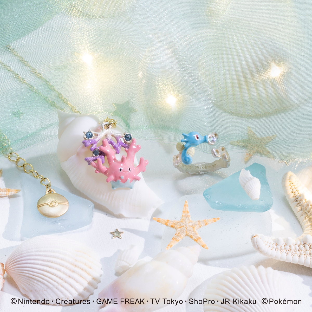 サニーゴネックレス ¥4,180/タッツーリング ¥3,960