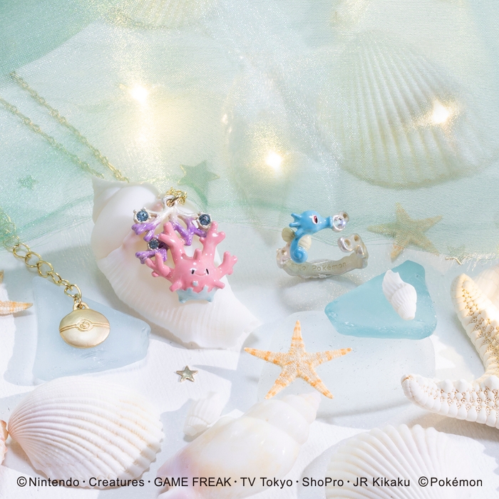 サニーゴネックレス ¥4,180/タッツーリング ¥3,960