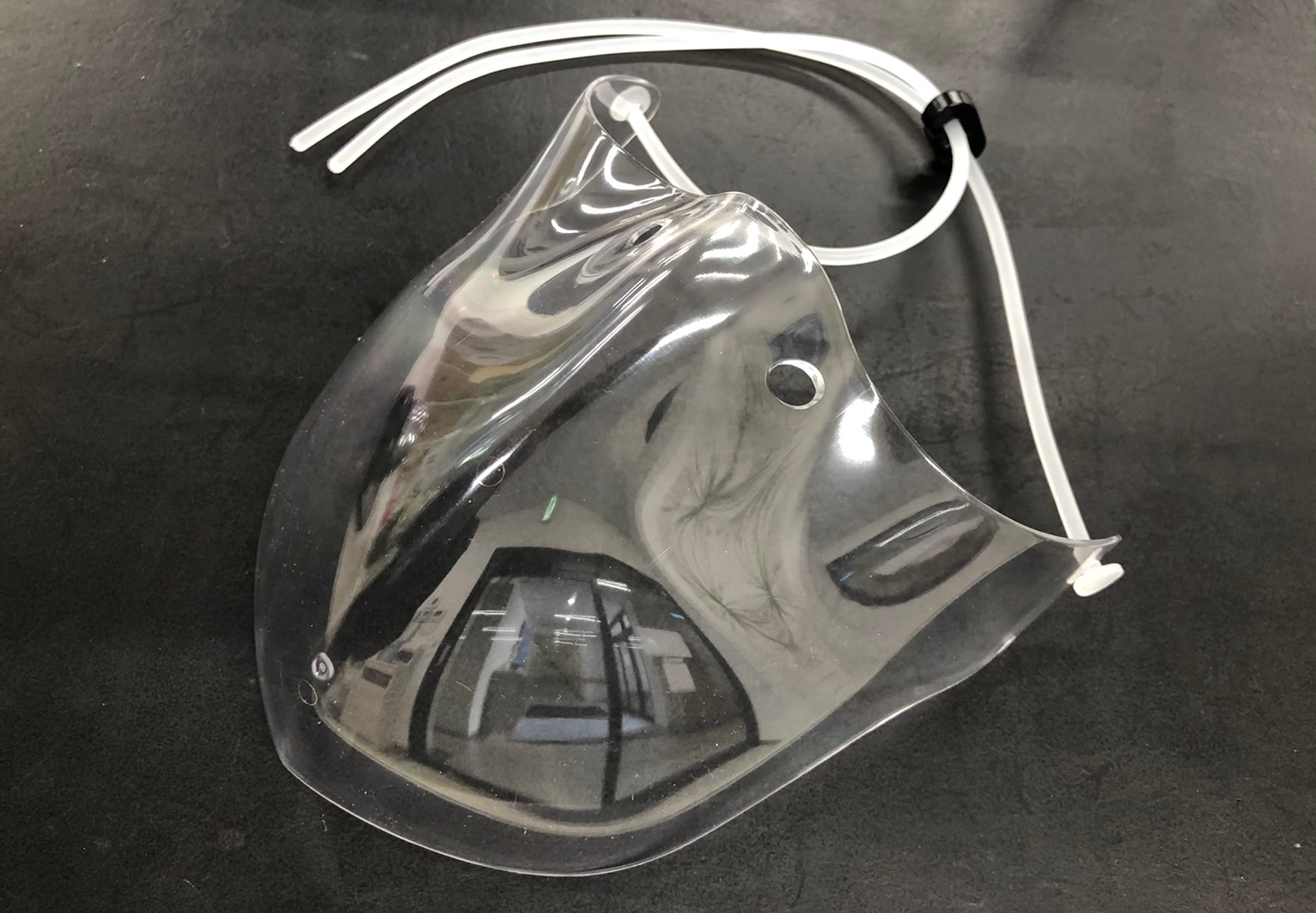 本体・紐・ストッパーの全てに銀イオンAg+配合!