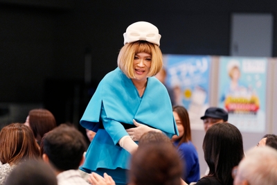 9pm4EdUGpRGP49BO2eDX.jpg?w=940&h=940