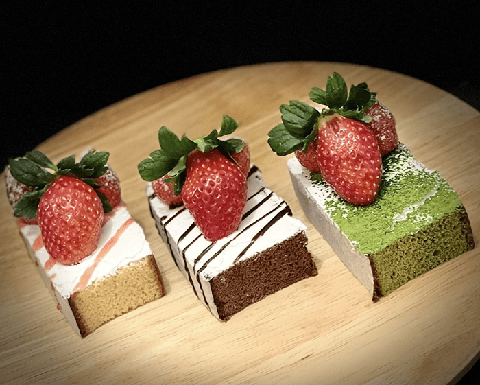 さかえや×SAKURA苺カステラケーキ(SAKURA)