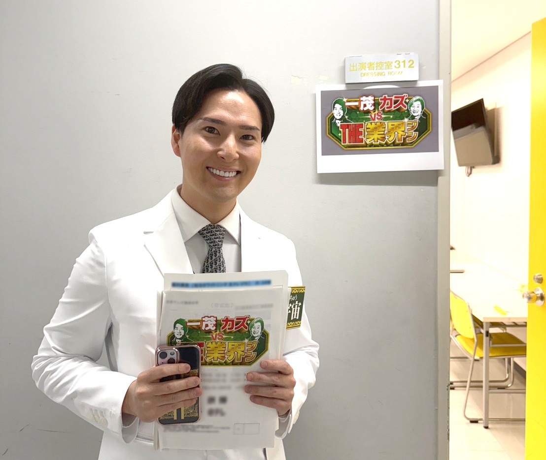 医療法人財団 興学会 歯科医師・日本スウェーデン歯科学会 理事・審美ルミネアーズ認定専門医の小野宇宙先生