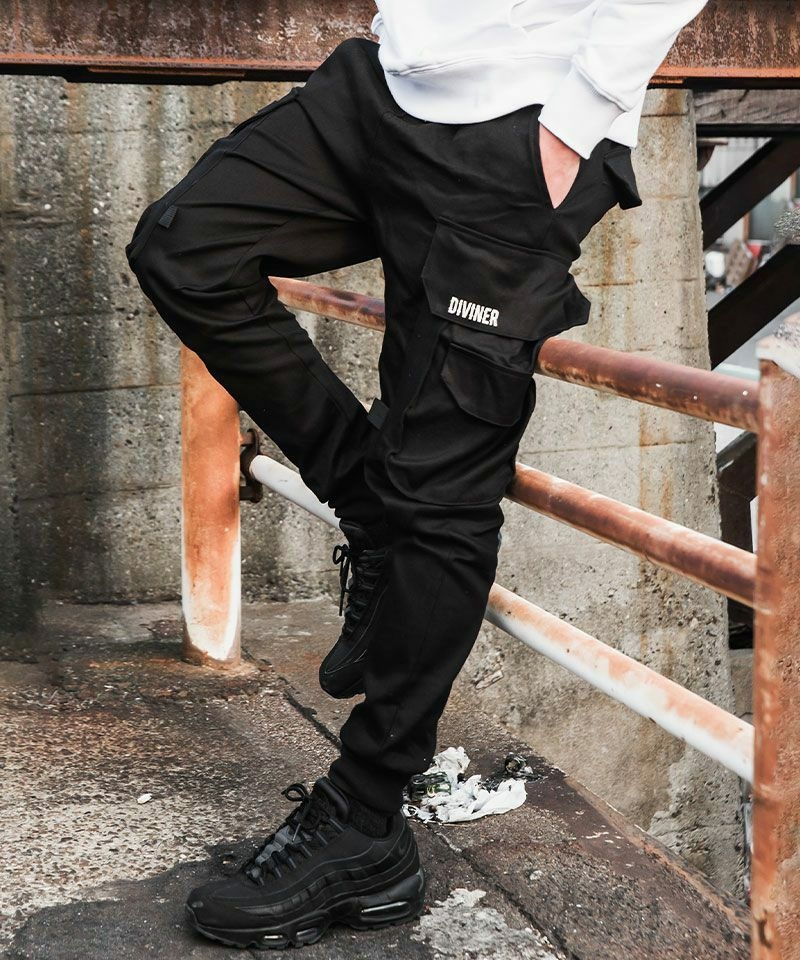ストリートファッションブランド『DIVINER(ディバイナー)』人気アイテムBlack Cargo jogger Pants再販開始