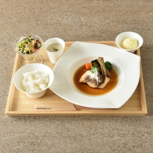 鯛の煮つけランチ