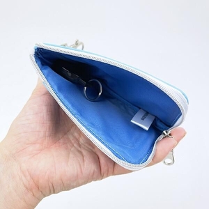 ハローキティ　キーパスポーチ