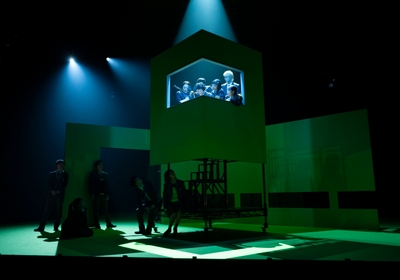 A48umeLrW9xY5EUzuKJy.jpg?w=940&h=940