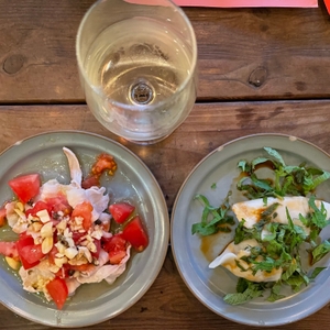 A4Gc7WbukADAIvJpdFvS.jpeg?w=940&h=940