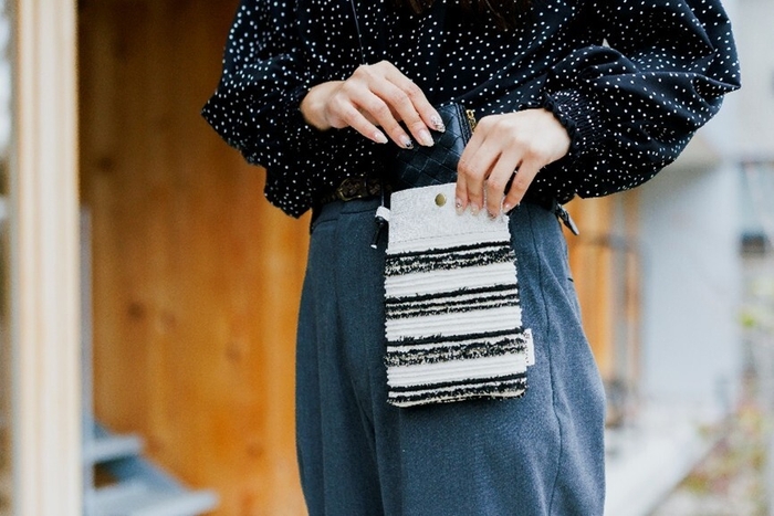 携帯バッグ(3,960円)