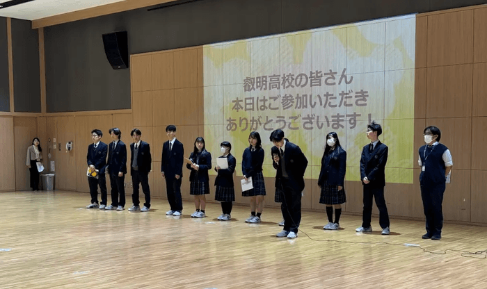 ▲叡明高等学校の生徒様代表挨拶の様子