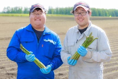 AFEM4tlHhGc254BZbPkG.jpg?w=940&h=940