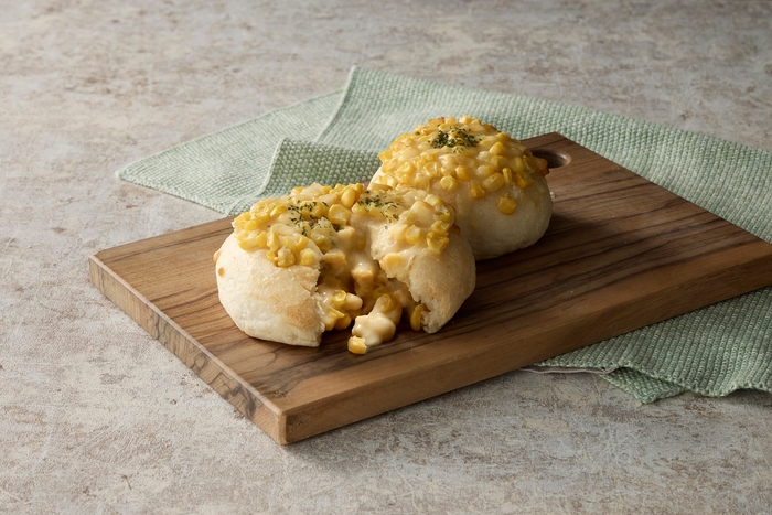 【イルマットーネアルル】「こぼれとうきびパン コンポタ～美瑛コーン“スイートキッス”と北海道2種のチーズ～」