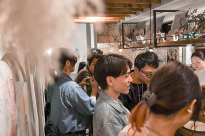 AISY1dmQ92stvLR4GUau.jpg?w=940&h=940