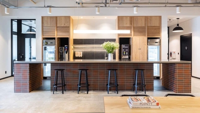 AIcD6xJVZ04BUoQrHnMn.jpg?w=940&h=940