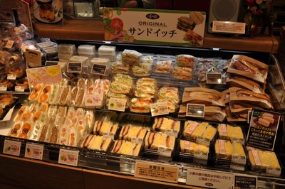 AIxj6kFJXMfq2dHYRIcg.jpg?w=940&h=940