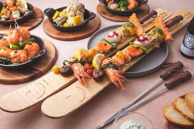 AJMeCB9vuGF5And6U5zz.jpg?w=940&h=940