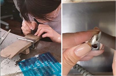 （一つひとつの工程を参加学生たちが手作業で行う。）