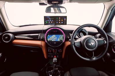 AMYww2R2JeekV9s8elVu.jpg?w=940&h=940