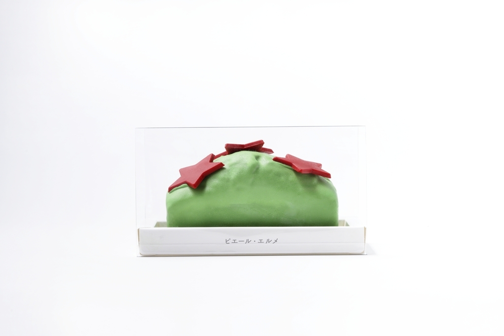 今話題の「ピスタチオ」を使用したクリスマス 仕様のパウンドケーキが『Made in ピエール・エルメ』で好評販売中!