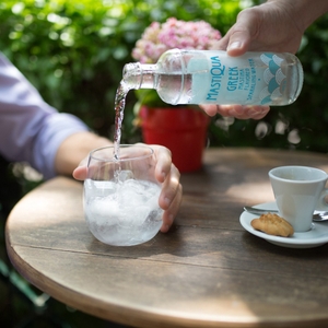 AVmd1tmuW4Y2gg0GuxRt.jpg?w=940&h=940